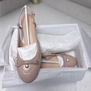 Dior Ballet Slingback Pump
Nude Quilted Cannage Calfskin Sz 10.5